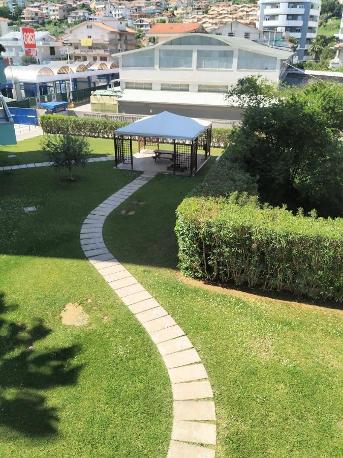 Appartamento Le Palme Montesilvano Marina Eksteriør bilde